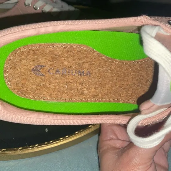 🆕 CARIUMA Pink and White Sneakers with Canvas Uppers Size: 10.5 Ladies