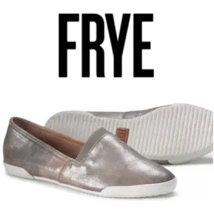 🆕 Frye ✨ Melanie Slip On Shoes in Pewter • Size 9