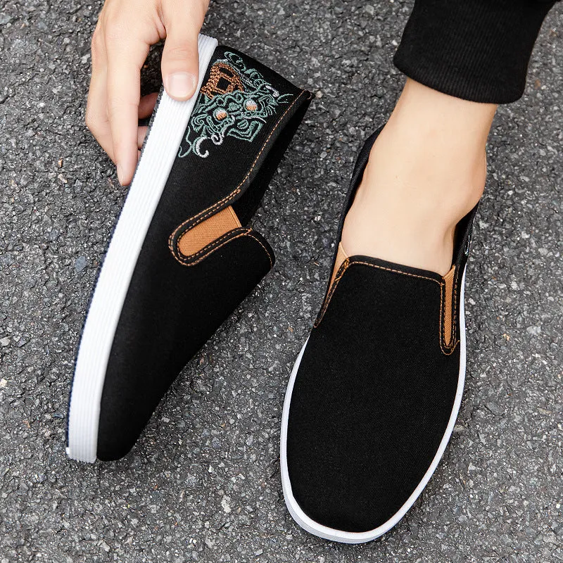 2024 New Ethnic Style Chinese Embroidered Canvas Shoes – Breathable Slip-On Men’s Summer Shoes