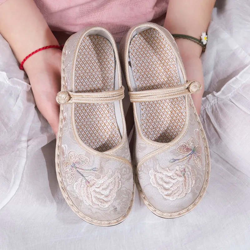 2024 New Women's Old Beijing Cloth Shoes – Spring and Autumn Ethnic Style Embroidered Hanfu Flats for Middle-Aged and Elderly Women