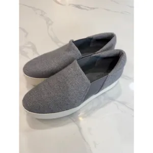 $249 Vince Warren Tweed Sneaker Slip-On Shoes Women's Sz 8 Light Gray