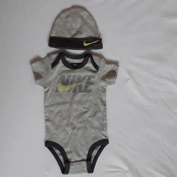4pc NIKE SET