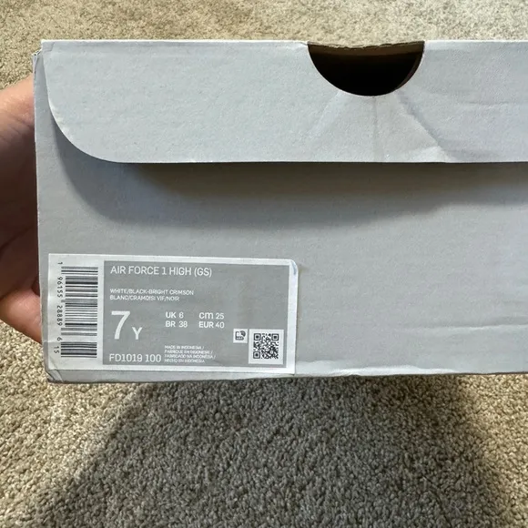 7 Boy’s Nike Air Force 1 High ‘07 Electric White/Black Shoes with box
