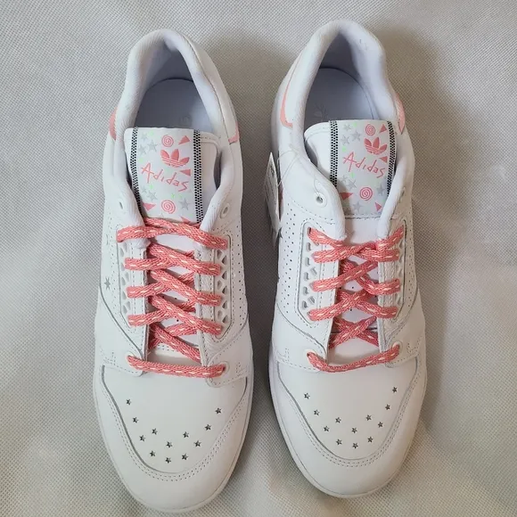 Addidas Slamcourt Leather shoes  size 9.5