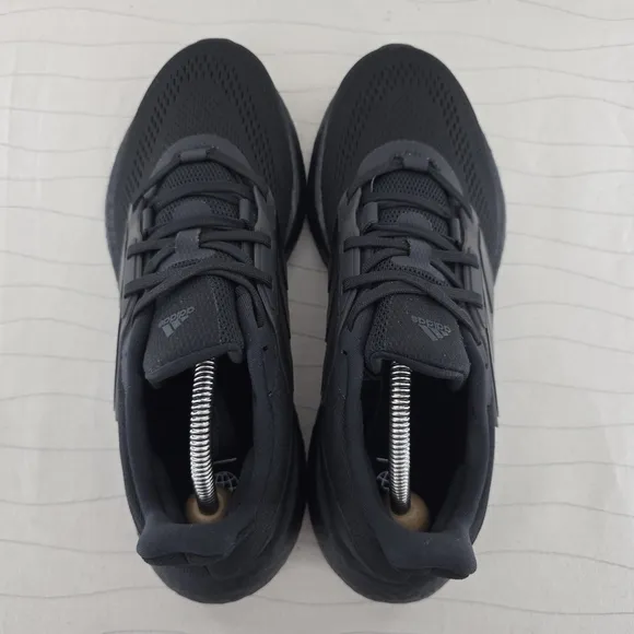 Adidas Mens Pureboost 22 Tripple Black Running Shoes Sneakers GZ5173 Size 9 EUC