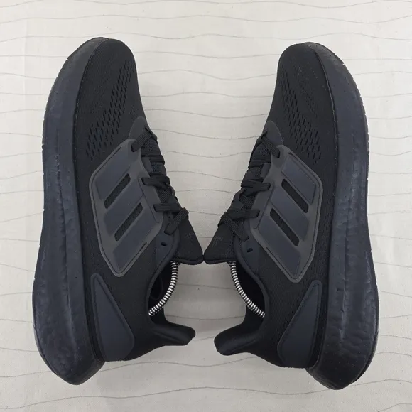 Adidas Mens Pureboost 22 Tripple Black Running Shoes Sneakers GZ5173 Size 9 EUC