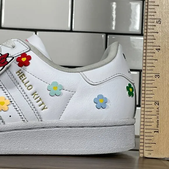 adidas Originals x Hello Kitty Superstar Youth Girls Size 7 Shoes White Sneakers