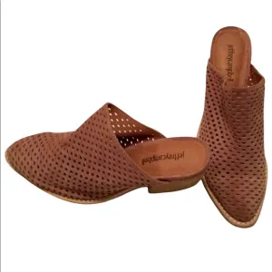 Adorable JEFFREY CAMPBELL soft pink heeled shoes