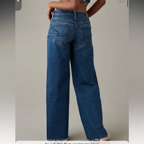 AE Stretch Low-Rise Baggy Wide-Leg Jeans, Excellent Condition, size 14L