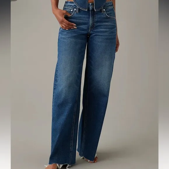 AE Stretch Low-Rise Baggy Wide-Leg Jeans, Excellent Condition, size 14L