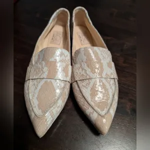 AGL Women's Size 39 Snakeskin Loafers NWOT