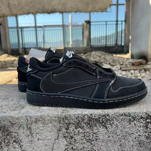 Air Jordan 1 x Travis Scott black