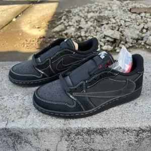 Air Jordan 1 x Travis Scott black