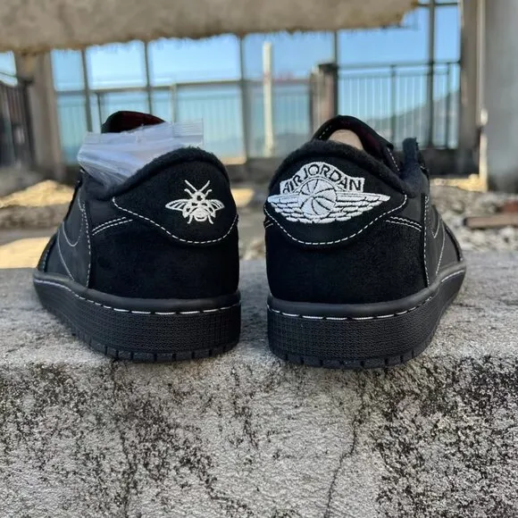 Air Jordan 1 x Travis Scott black