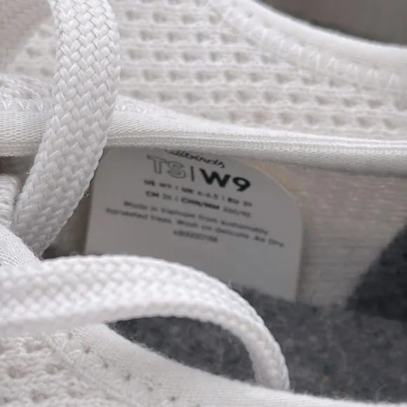 Allbirds - NWOT Women's white tree skippers lace up sneakers shoes size 9