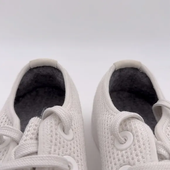 Allbirds - NWOT Women's white tree skippers lace up sneakers shoes size 9