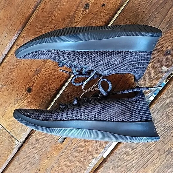 ALLBIRDS Tree Runners