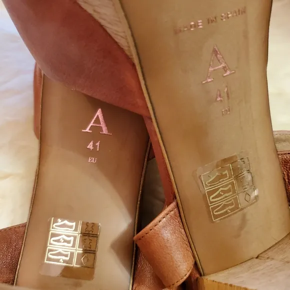 Anthropologie Romy Platform Heels -tan