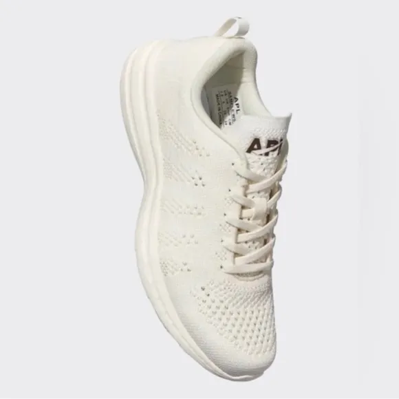 APL Techloom Phantom women’s 11 shoes ivory VGUC