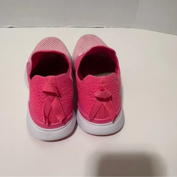 APL Womens Limited Edition Techloom Bliss Breast Cancer Ribbon Shoes Size 9