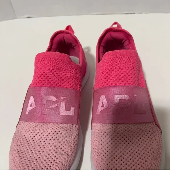 APL Womens Limited Edition Techloom Bliss Breast Cancer Ribbon Shoes Size 9