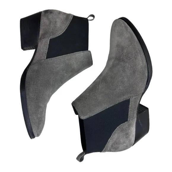 AQUATALIA Gray Suede CHELSEA Ankle Booties