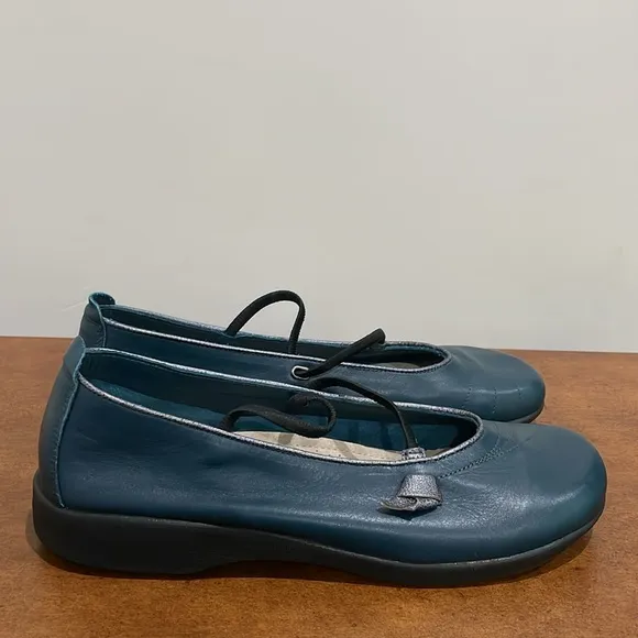 Arcopedico Vitoria Flats Indigo/Pewter Size EU 43 US 12 NWOT Comfort Shoes