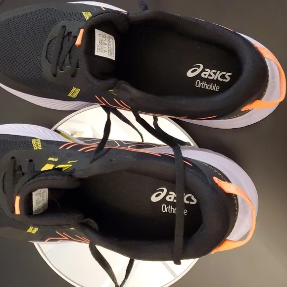 ASICS Black and Orange Athletic Shoes with Breathable Mesh and Cushioned Sole