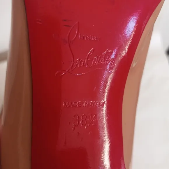 Authentic Christian louboutin Pyramidame 38.5 patent heels