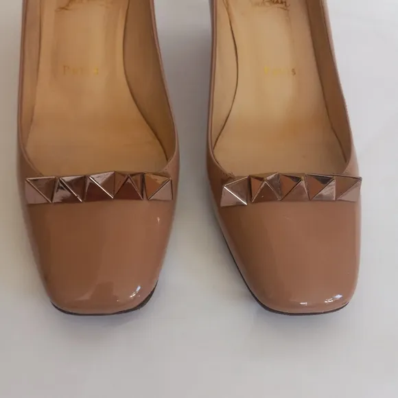 Authentic Christian louboutin Pyramidame 38.5 patent heels