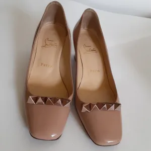 Authentic Christian louboutin Pyramidame 38.5 patent heels