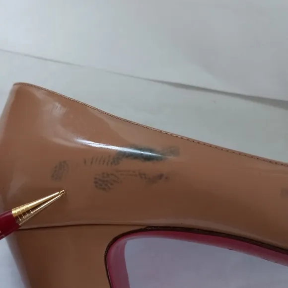 Authentic Christian louboutin Pyramidame 38.5 patent heels