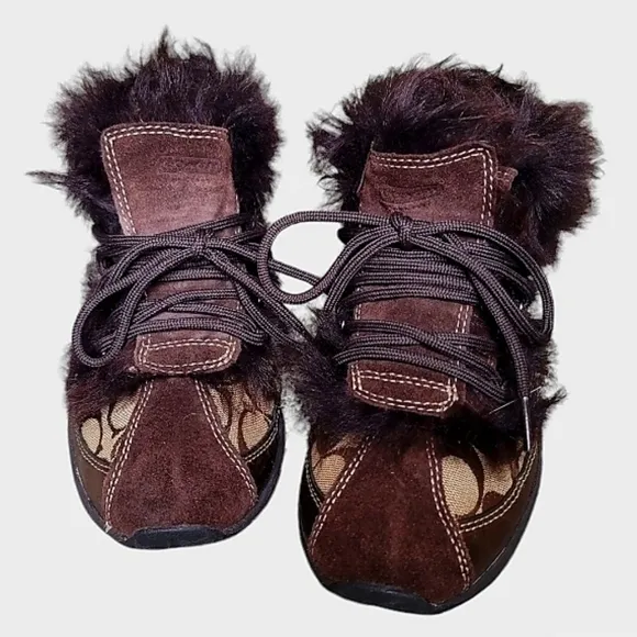Authentic Coach Colette Suede Fur Trim Shoes Sneaker Booties Size 7.5 RARE