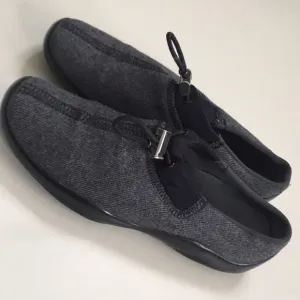 Authentic PRADA Grey Cinch Women's Shoes Sz 39.5