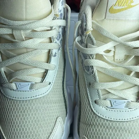 (B2) Nike RYZ 365 2 White Light Bone Sail,New Model,Women's Running Shoes,Size 8