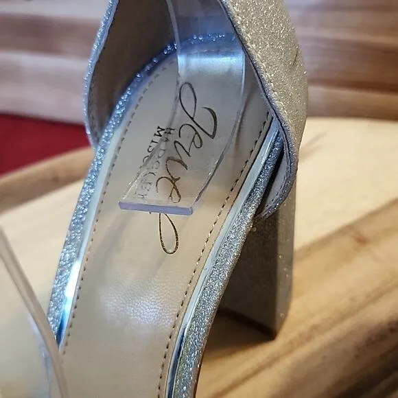 BADGLEY MISHKA STYLE 💠JEWEL💠TURQUOISE DIAMOND ANKLE STRAP HEELS WOMAN SIZE 7.0