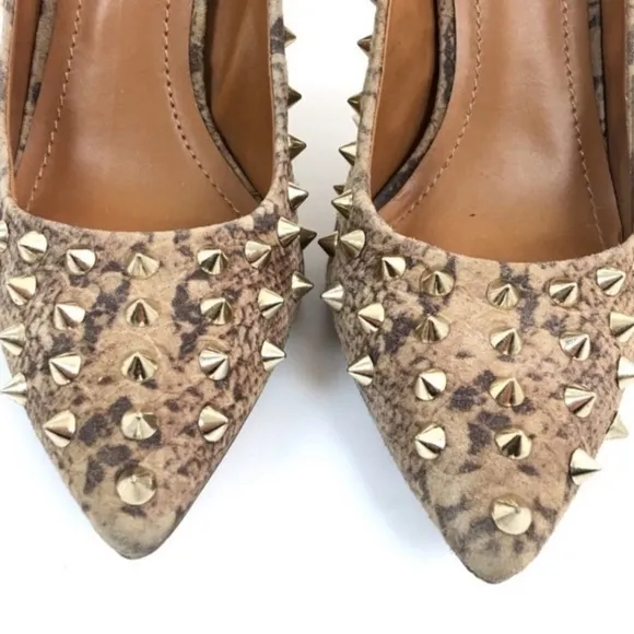 BCBGeneration Oahu Heels Size 7.5