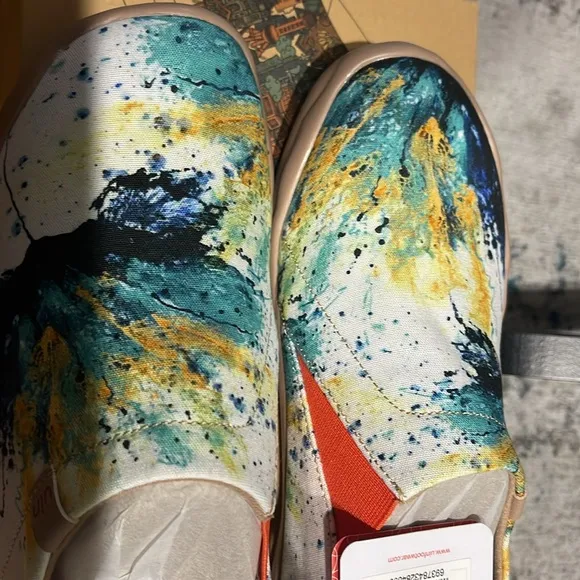 Beautiful Canvas UIN shoes. Brand New with Tag. See photos attached.