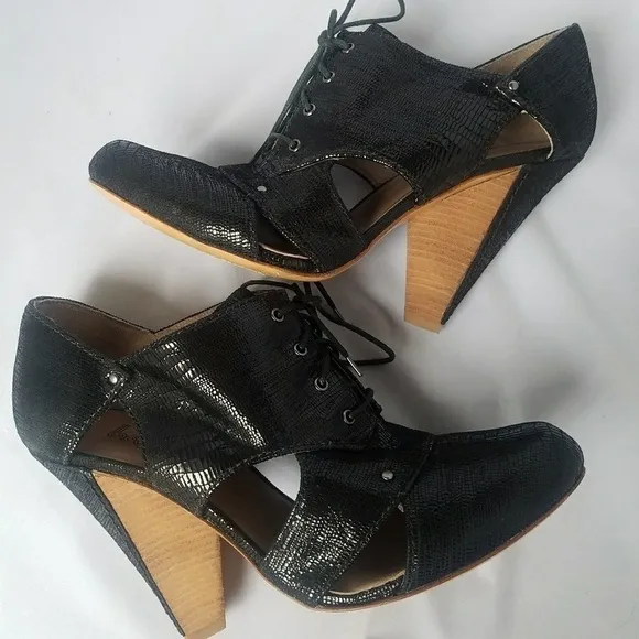 Belle by Sigerson Morrison bootie shoes heels sz 9