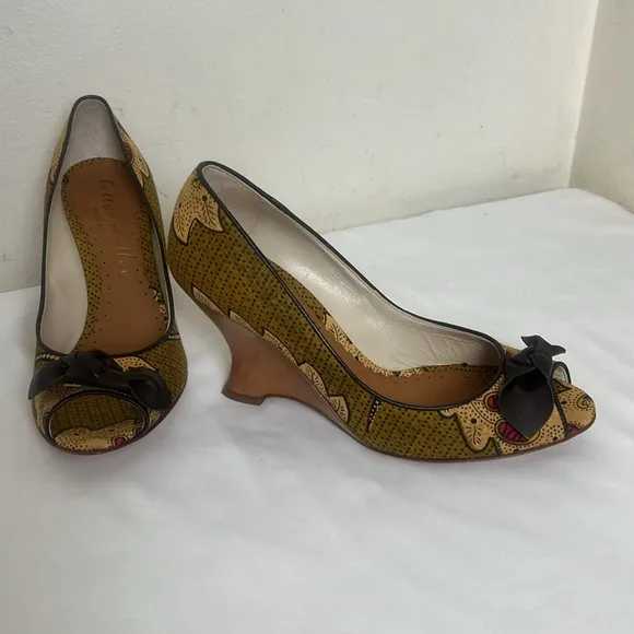 BETTYE MULLER Artifact Italy, Bow Paisley Canvas Leather Peep-Toe Pumps 37.5.