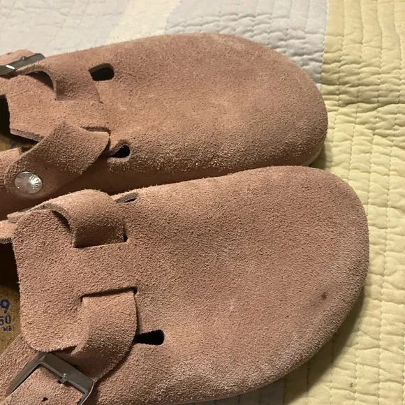 Birkenstock Women's Boston soft Sandal Light Rose Suede women’s 8 men’s 6
