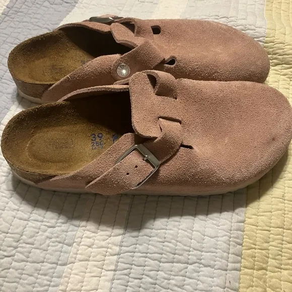 Birkenstock Women's Boston soft Sandal Light Rose Suede women’s 8 men’s 6