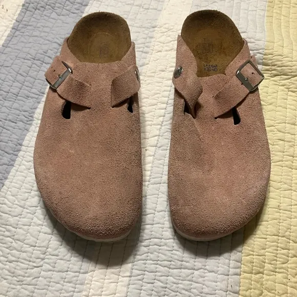 Birkenstock Women's Boston soft Sandal Light Rose Suede women’s 8 men’s 6