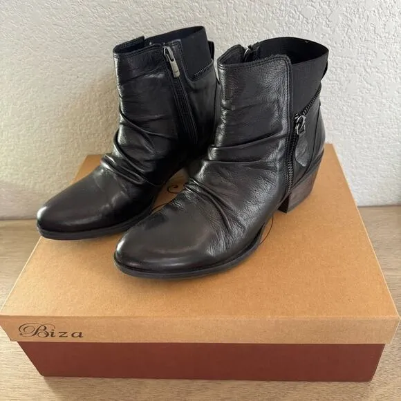 Biza Vivien 7-7.5 38 Black Leather Heeled Booties