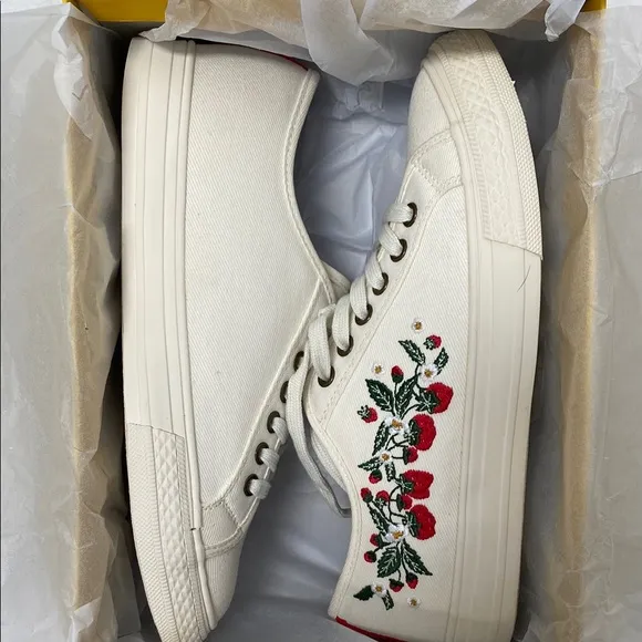 Boden Strawberry Embroidered White Canvas Sneakers
