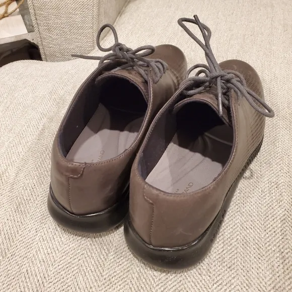 Brand new Cole Haan 2. Zero Grand leather shoes