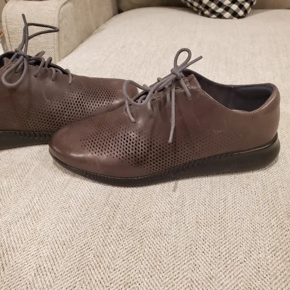 Brand new Cole Haan 2. Zero Grand leather shoes