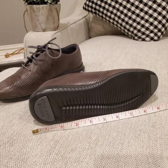 Brand new Cole Haan 2. Zero Grand leather shoes