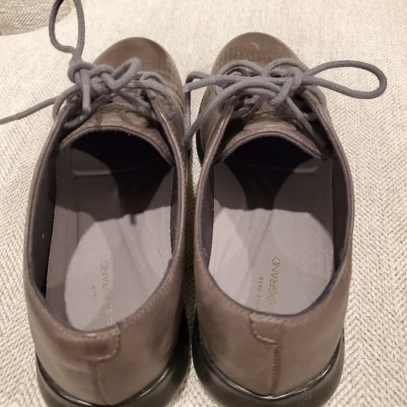 Brand new Cole Haan 2. Zero Grand leather shoes