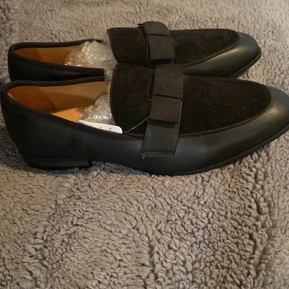 Brand New Mens Jitai Black Leather Faux Fur Bowtie Slip-On Shoes Size 8!